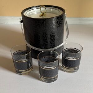 Vintage Kraftware NYC Mid-Century Modern ice bucket and whiskey glass set
